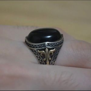 Black Onyx ring set in sterling silver